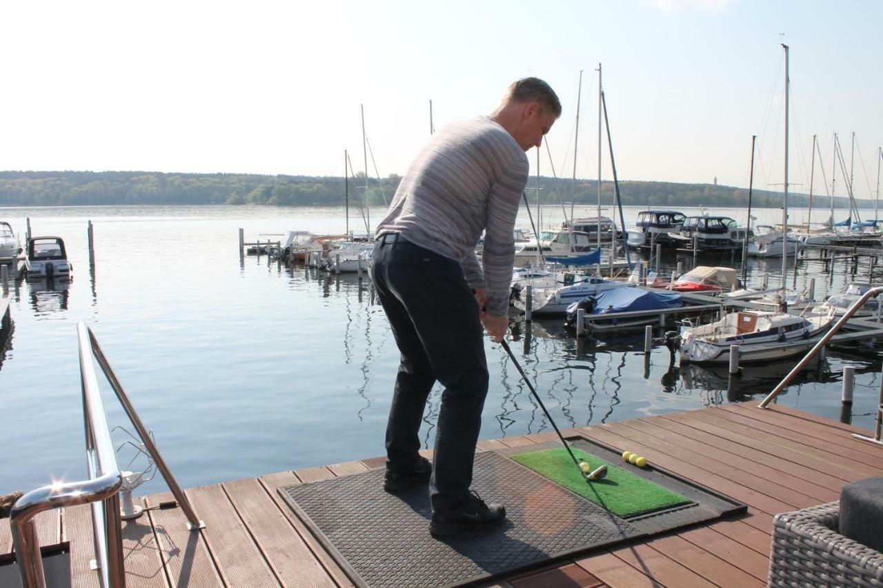 ホテル Hausboot Deluxe ベルリン エクステリア 写真