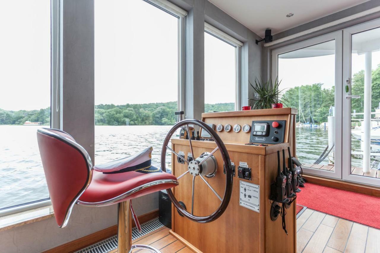 ホテル Hausboot Deluxe ベルリン エクステリア 写真